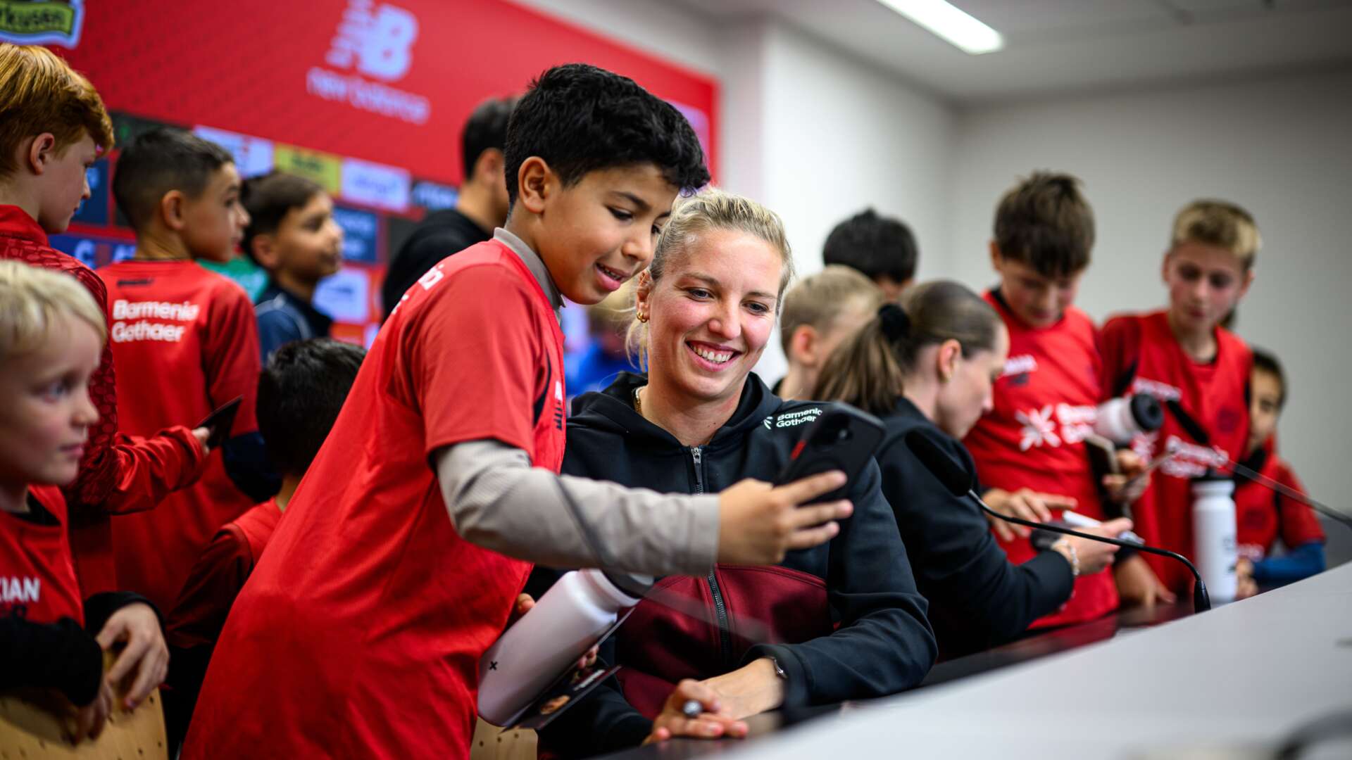 Melissa Friedrich bei der Kids-PK in der BayArena