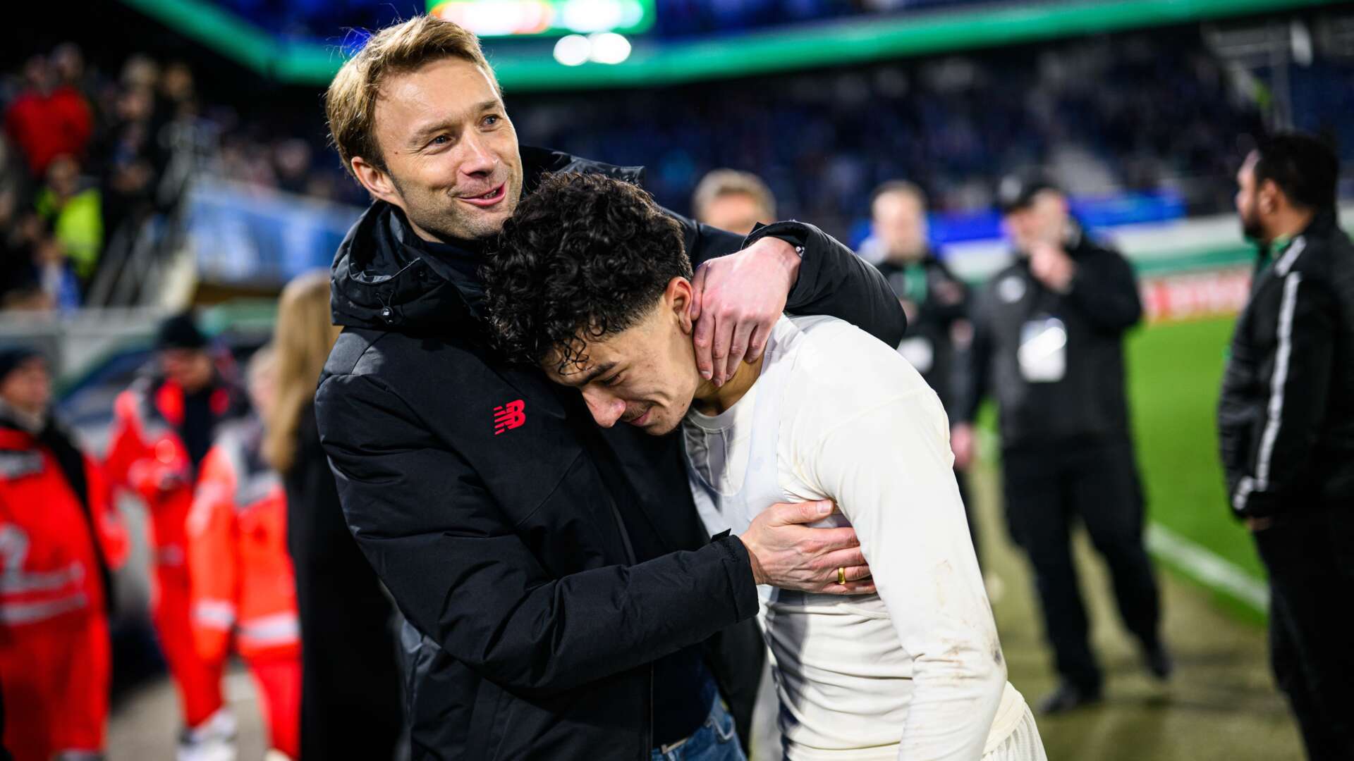 Simon Rolfes mit Ibrahim Maza