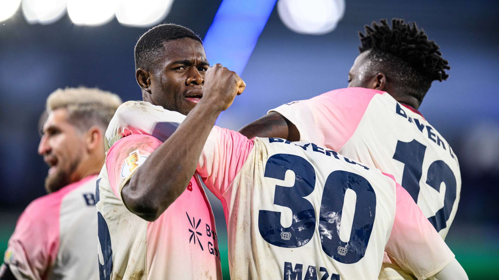 Werkself beim Torjubel