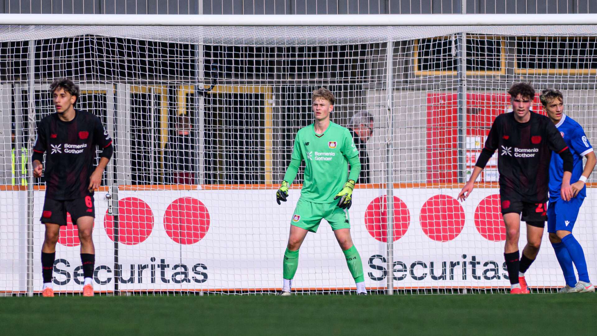 Elias Bürger, Konstantinos Papadakis, Gabriel Minutillo, U17