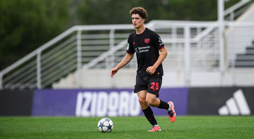 Jonah Berghoff in der UEFA Youth League
