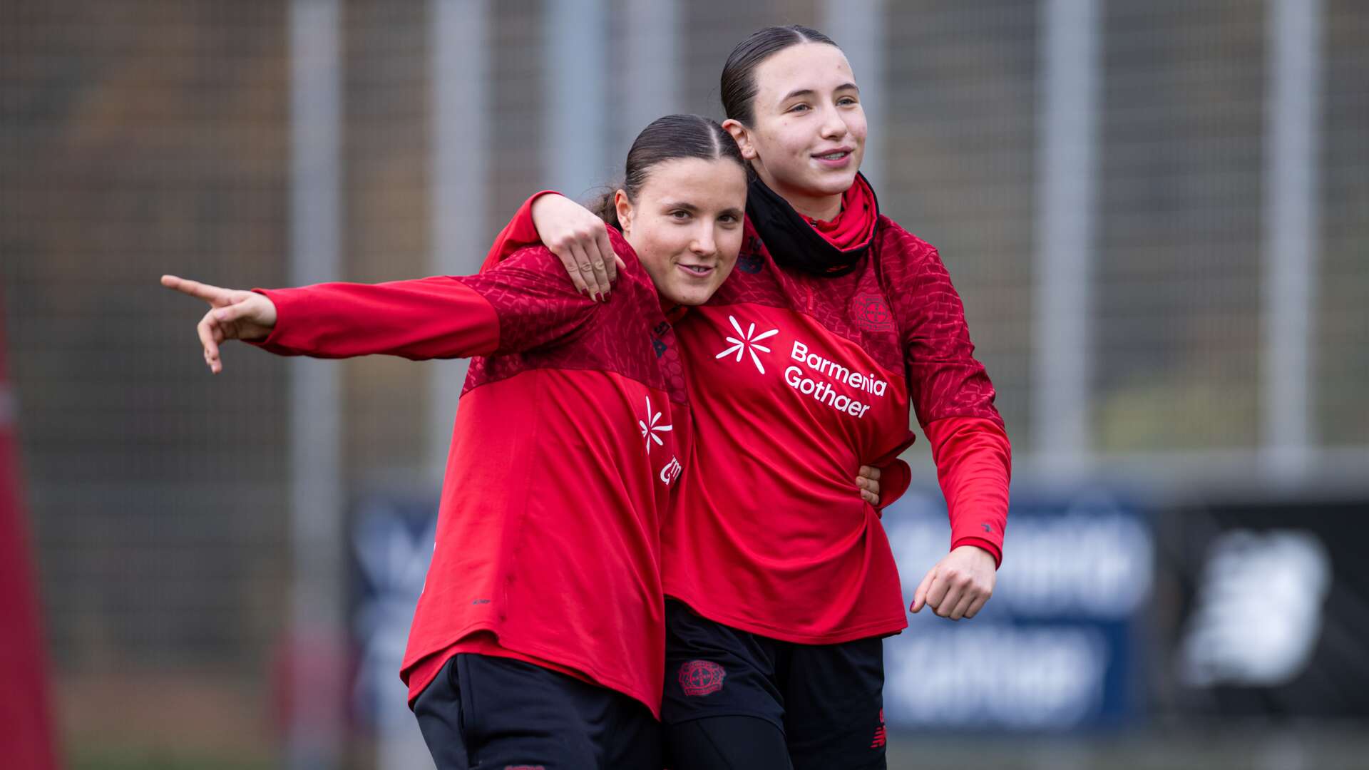 Estrella Merino Gonzalez und Loreen Bender