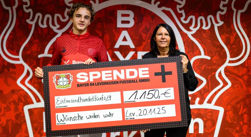 Spenden-Übergabe der U19