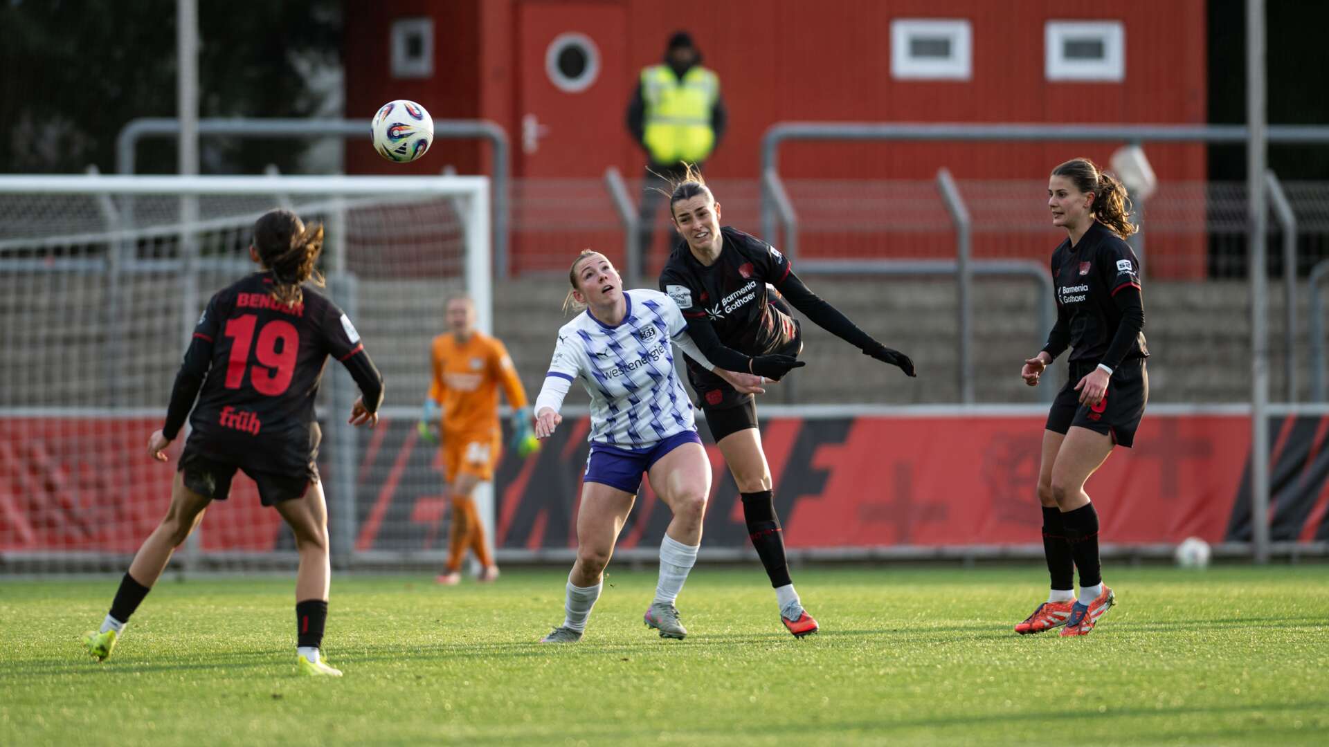 Selina Ostermeier von den Bayer 04-Frauen