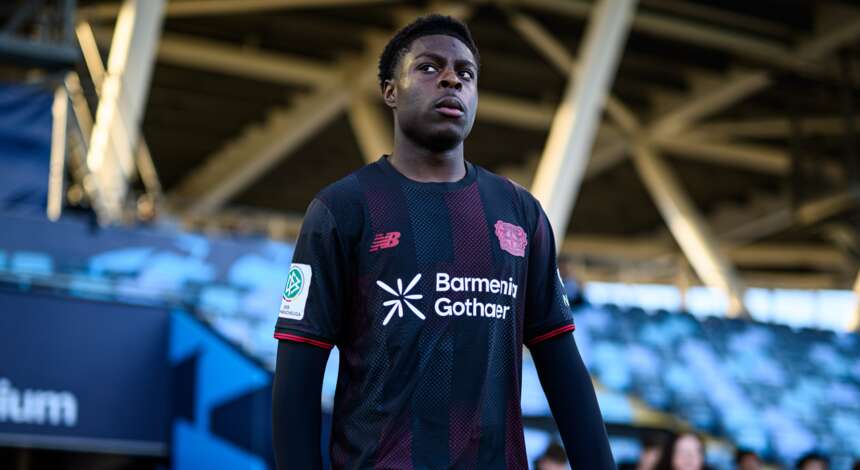 Ken Izekor in Diensten von Bayer 04