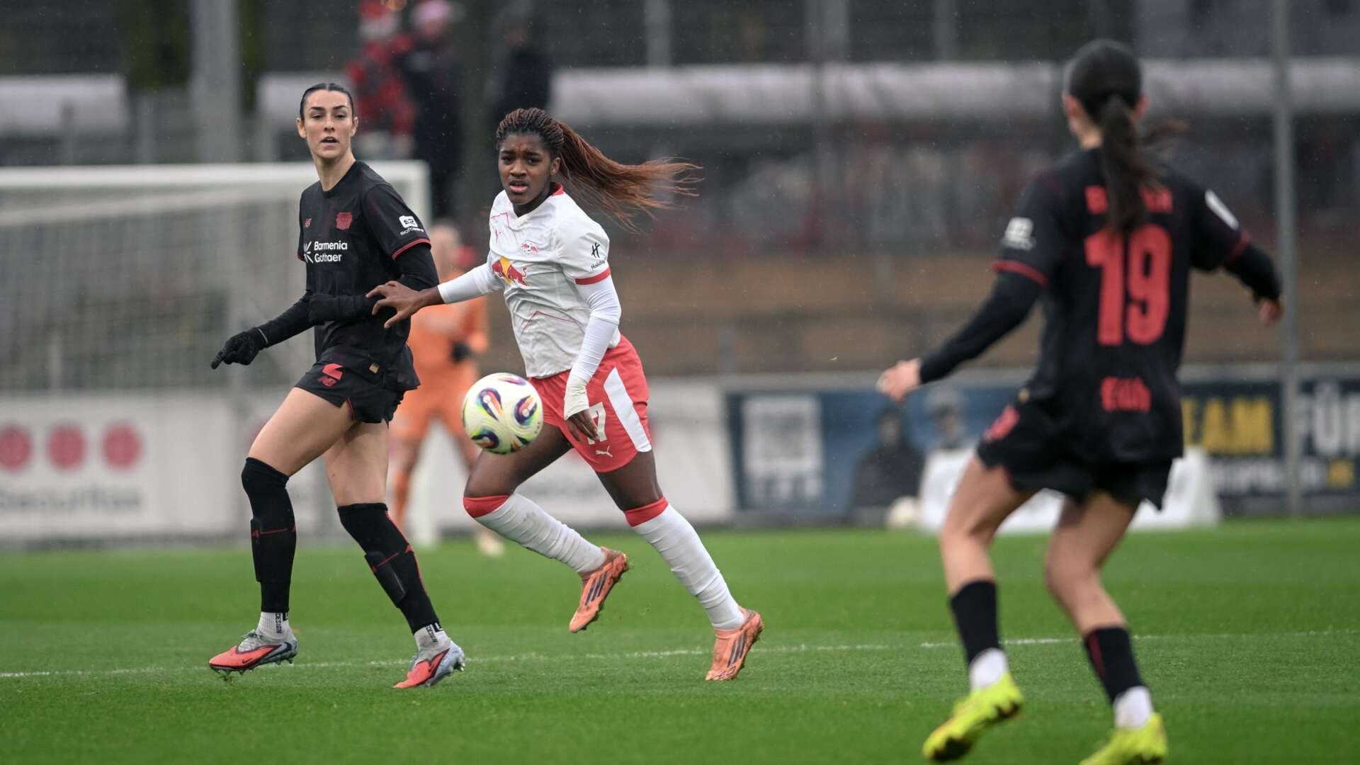 Selina Ostermeier und Delice Boboy