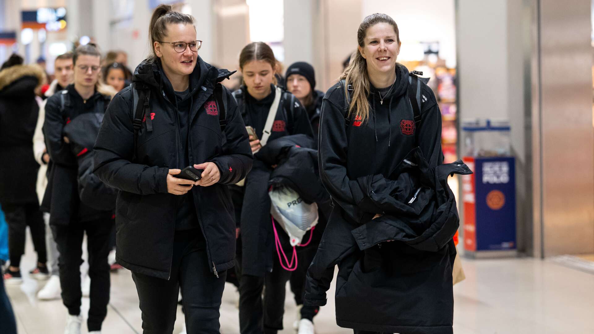 Friederike Repohl und Lilla Turanyi
