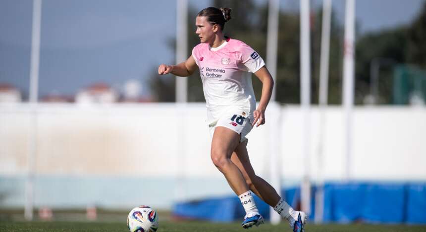 Julia Mickenhagen verlässt Bayer 04