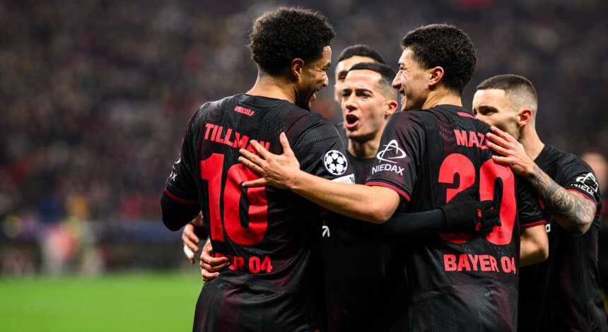 Werkself beim Torjubel