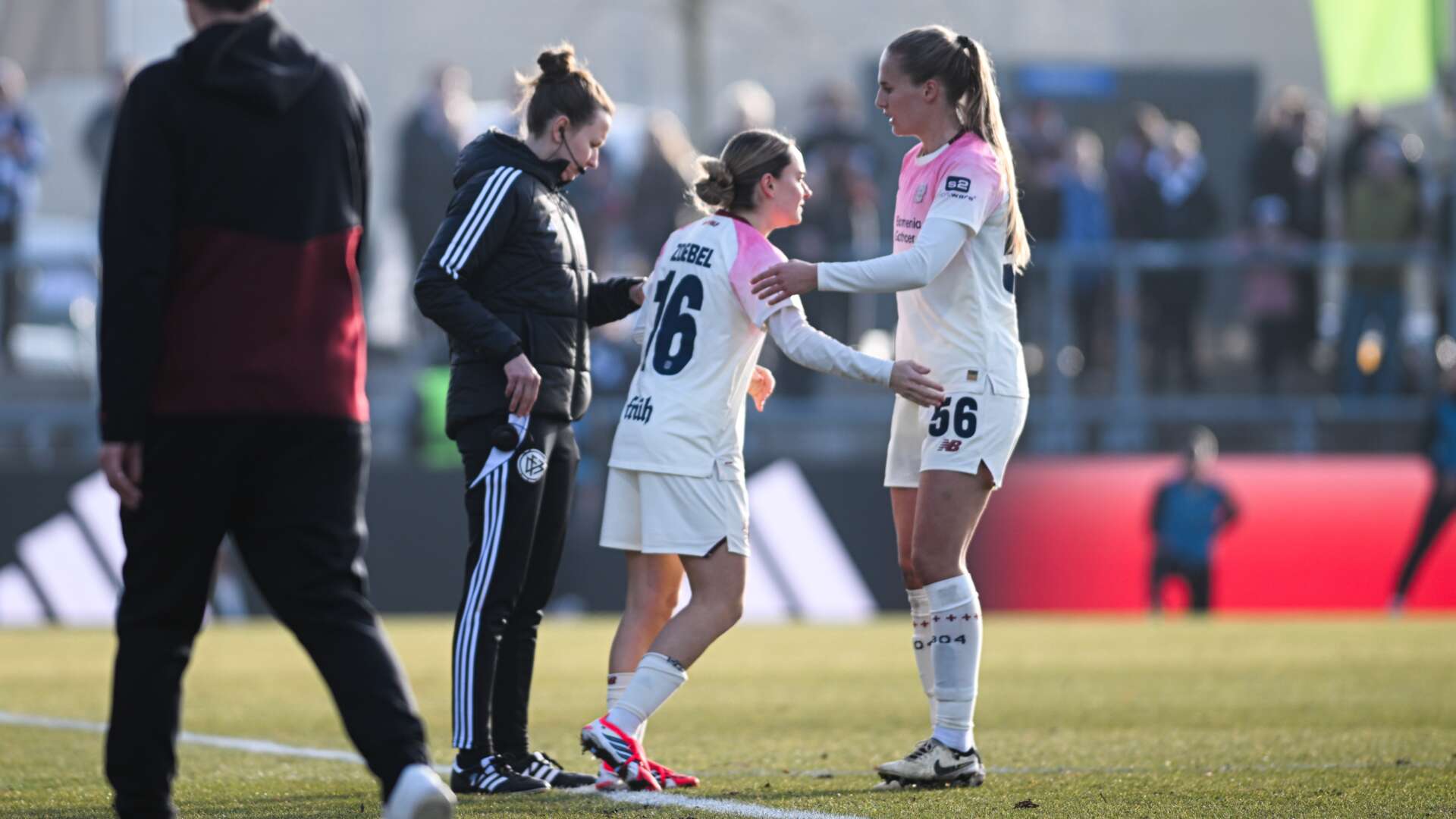 Einwechslung von Sofie Zdebel