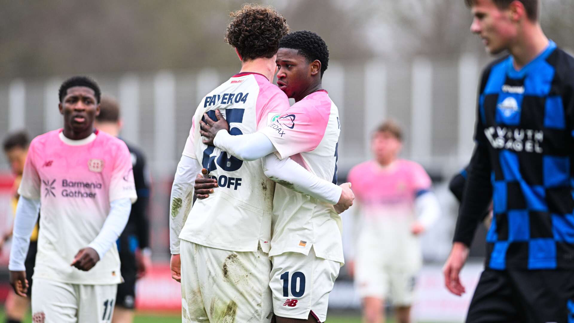 J. Mensah und Berghoff