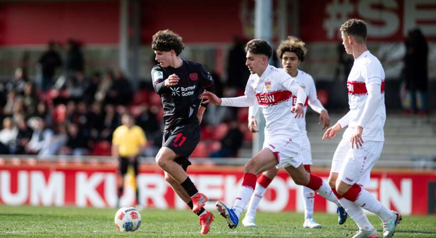 Geführt und doch verloren: Maksym Hololobov und die U17 von Bayer 04.