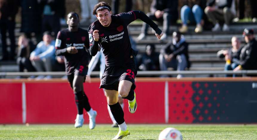 Dustin Buck von der U19 von Bayer 04