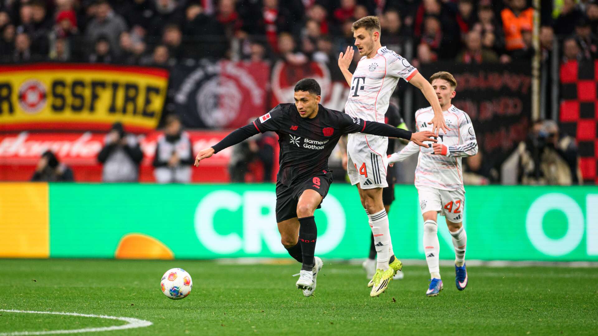 Ezequiel Ferández gegen Josip Stanisic