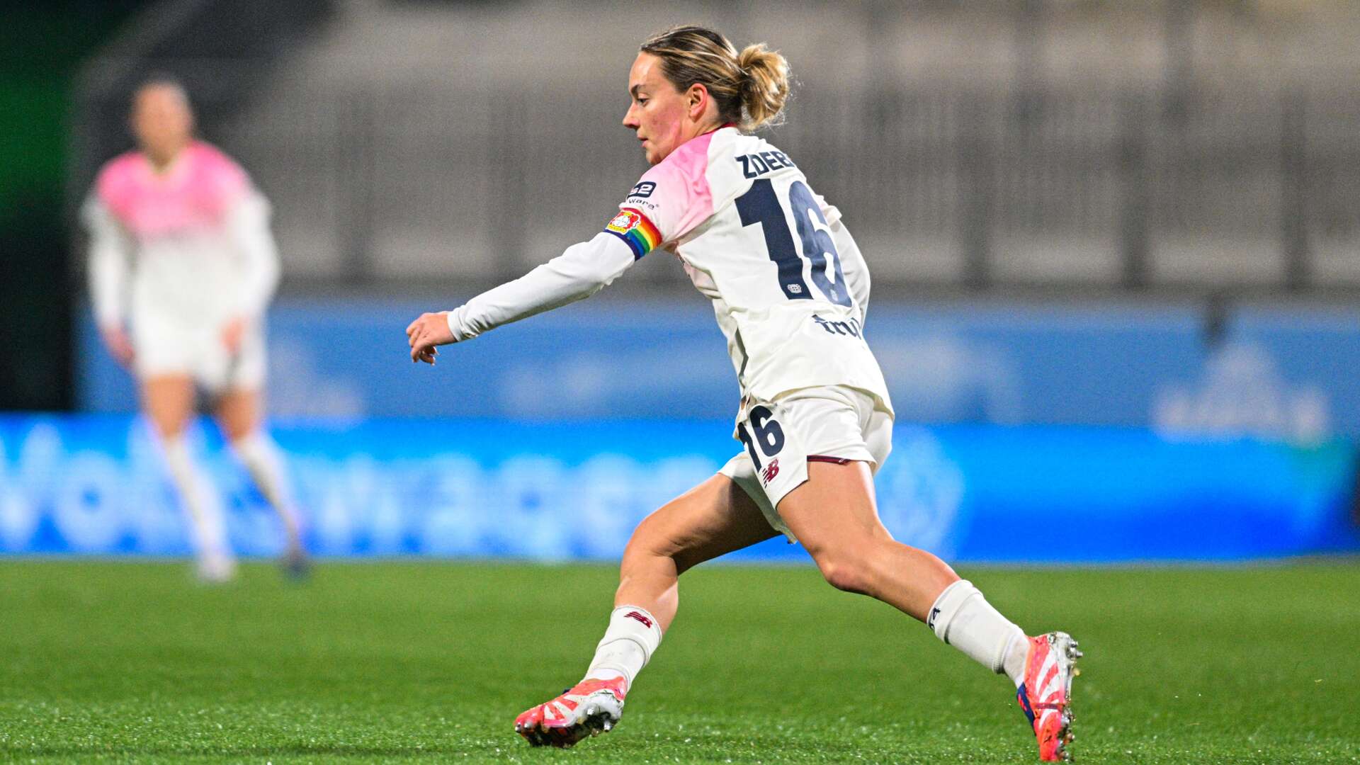 Sofie Zdebel mit der Kapitänsbinde