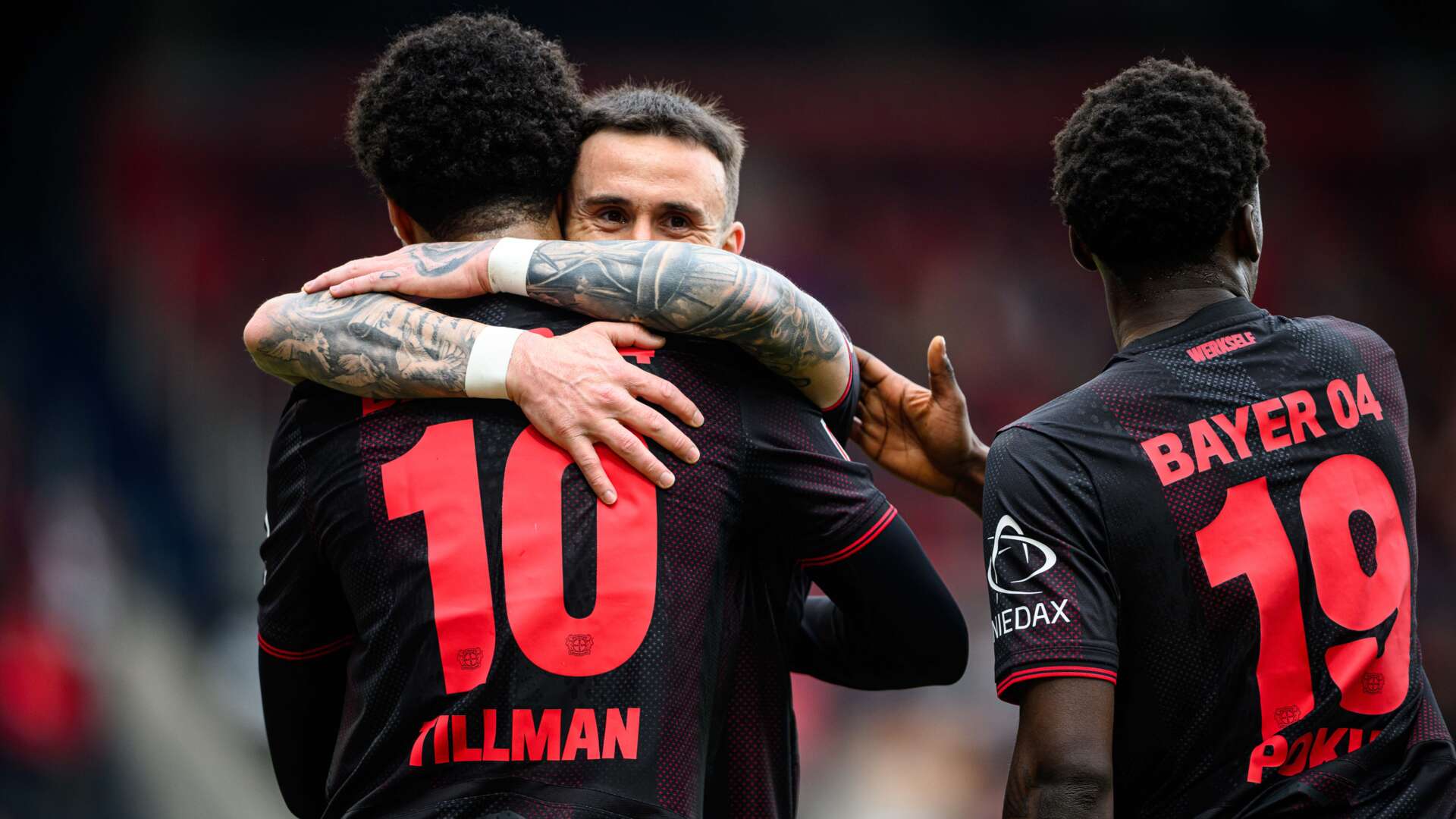 Werkself beim Torjubel