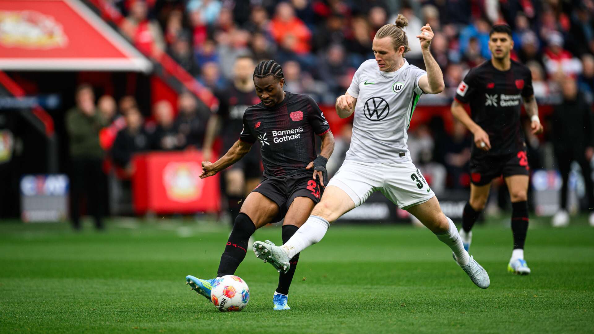 Nathan Tella gegen Patrick Wimmer