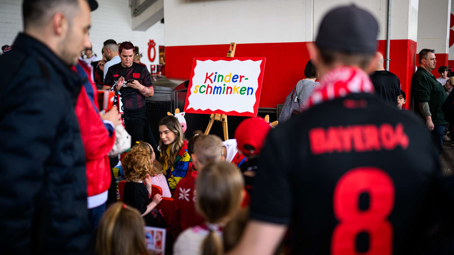 Kinderschminken beim Familienspieltag