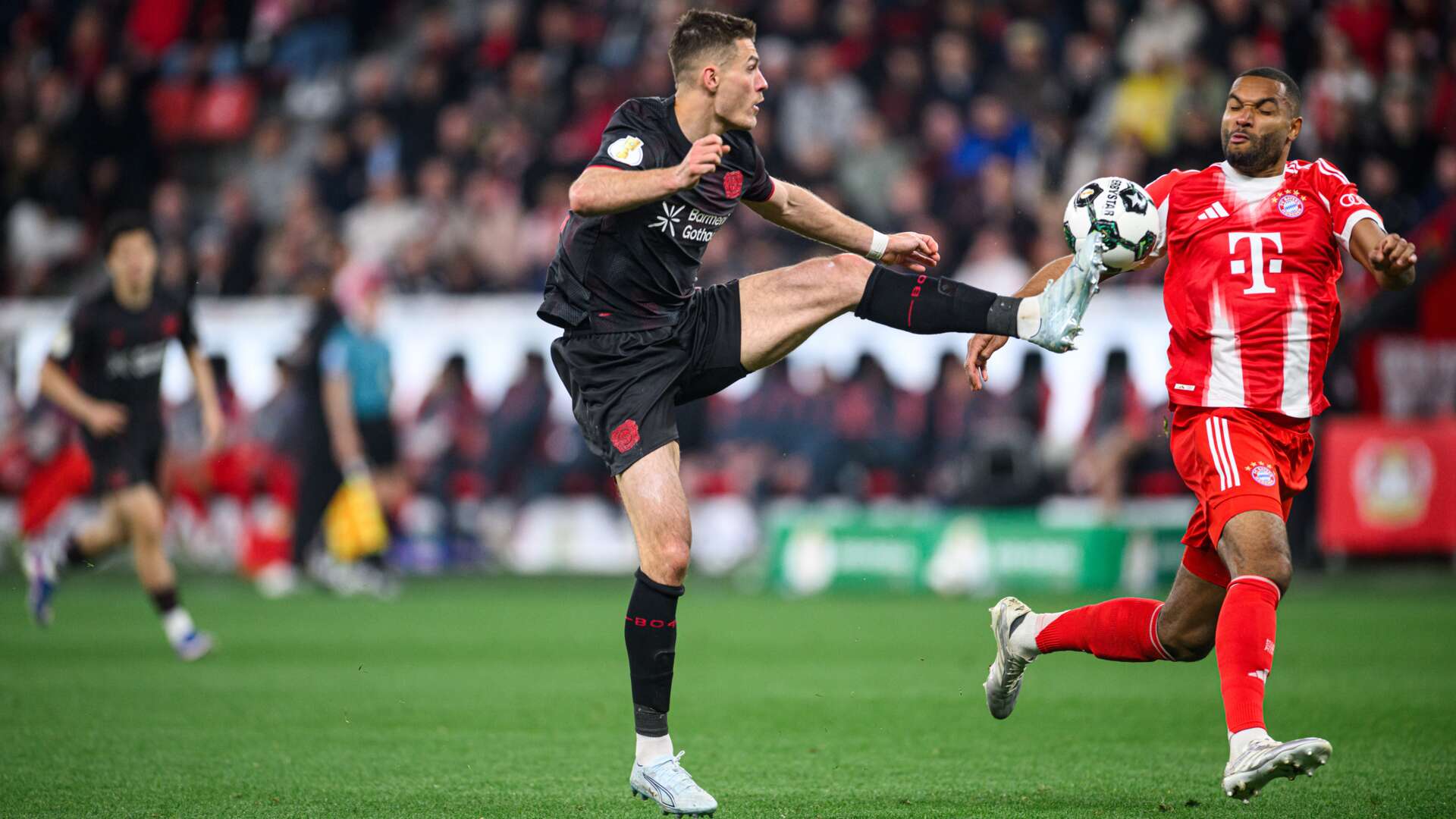 Patrik Schick gegen Jonathan Tah