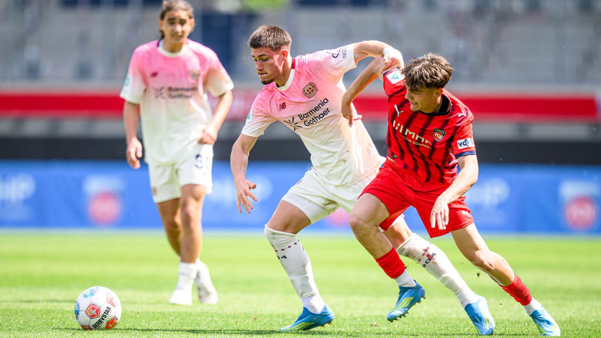 Duell auf Augenhöhe: Bayer 04 und Heidenheim lieferten sich einen intensiven Fight.
