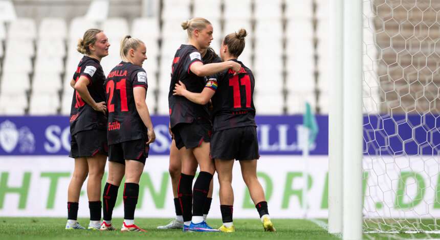 Torjubel der Bayer 04-Frauen