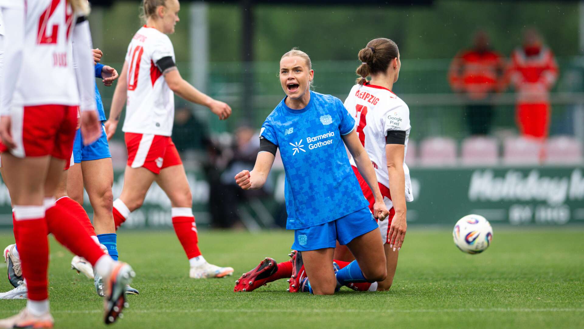 Bayer 04 Women win in Leipzig to keep Champions League chance alive ...