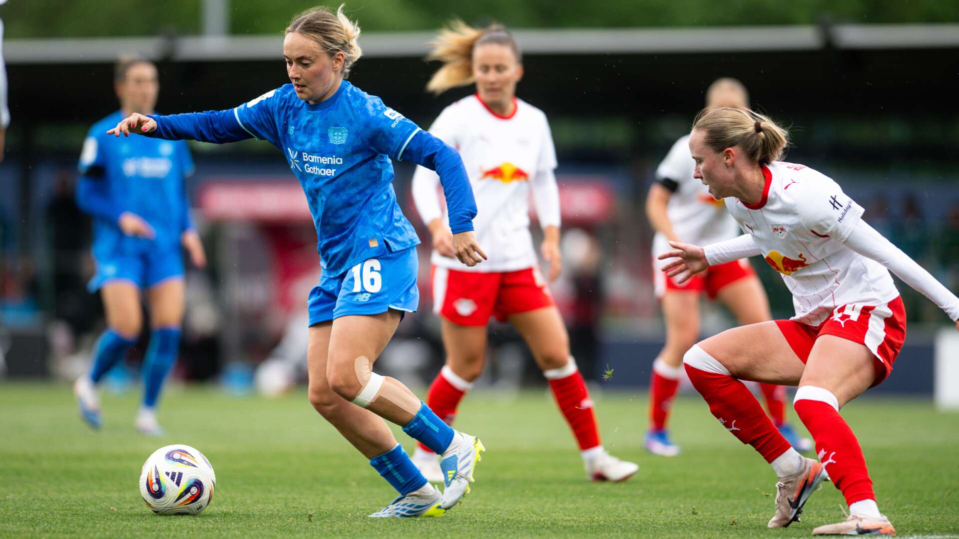 Sofie Zdebel am Ball