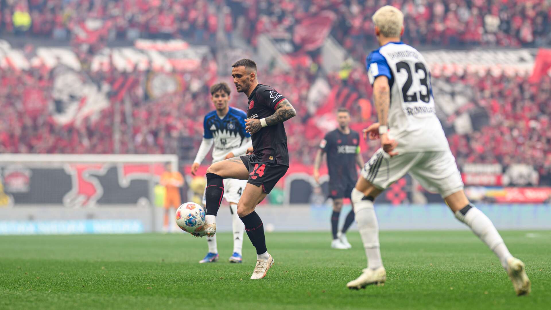 Aleix Garcia gegen den HSV