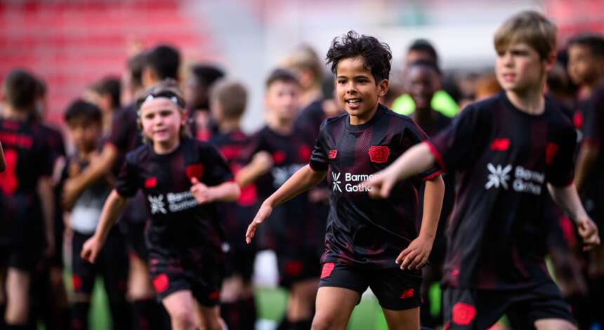 U12 beim Training in der BayArena