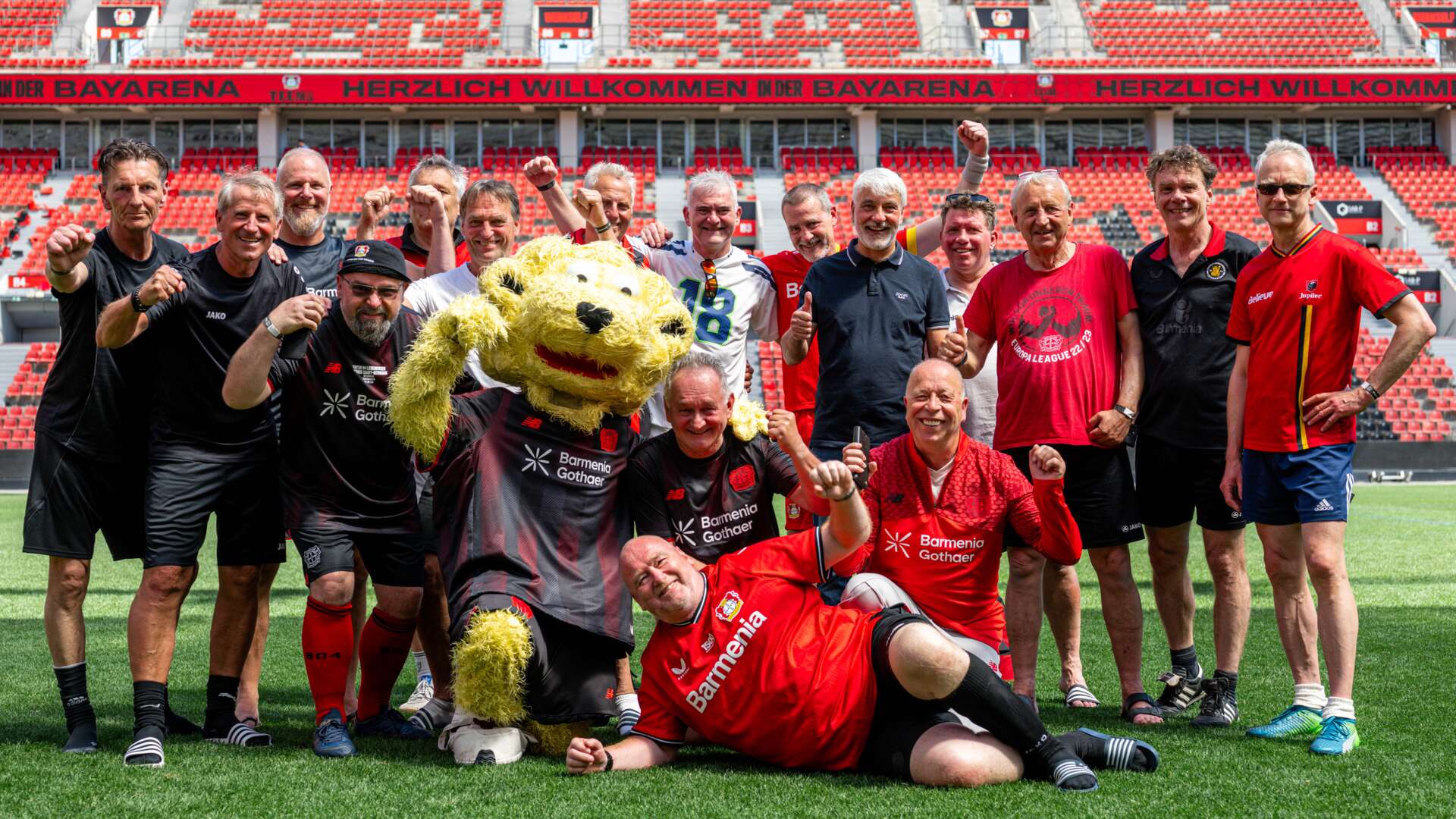 Mitglieder-Kick in der BayArena