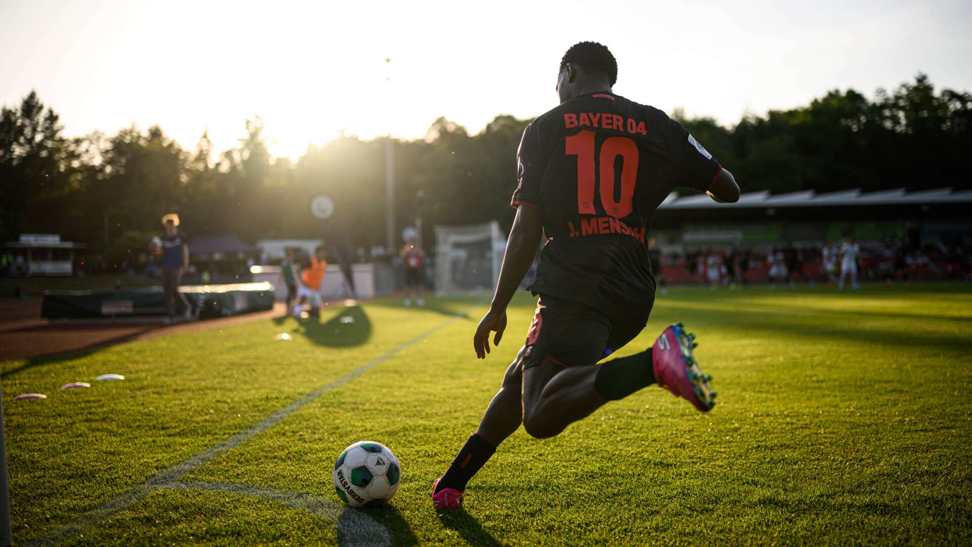Gefahr durch Standards: Jeremiah Mensah