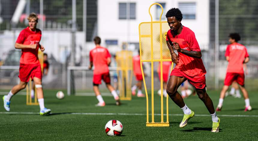 Clinton Wilson von der U19 von Bayer 04