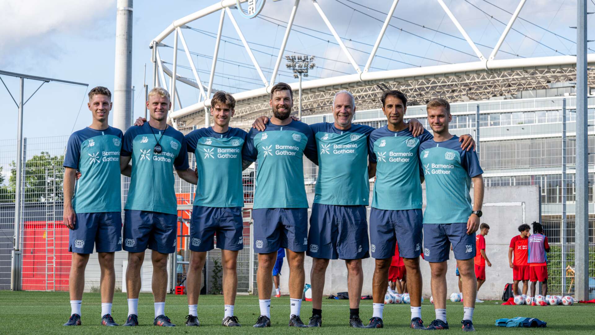 Trainerstab der U17 von Bayer 04