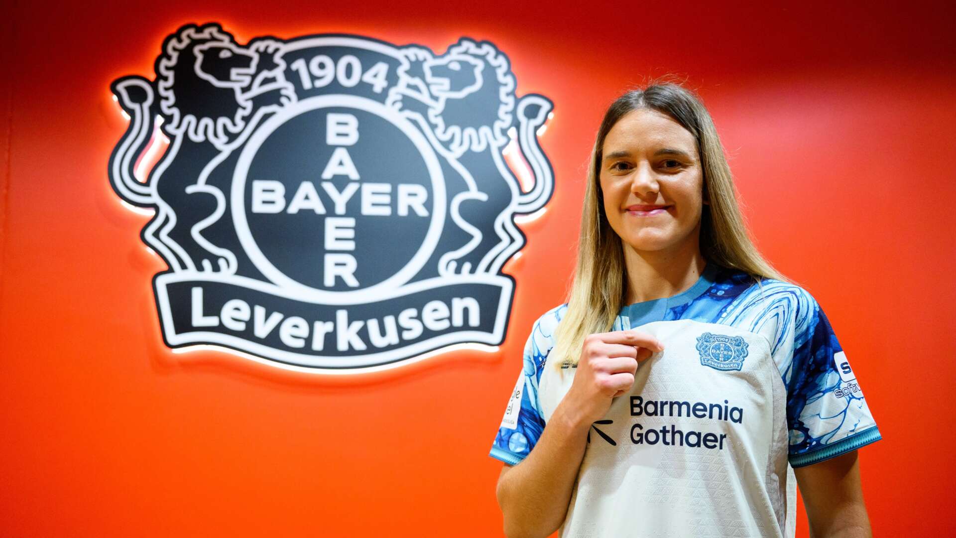 Polish national player Paulina Tomasiak joins Bayer 04 | Bayer04.de