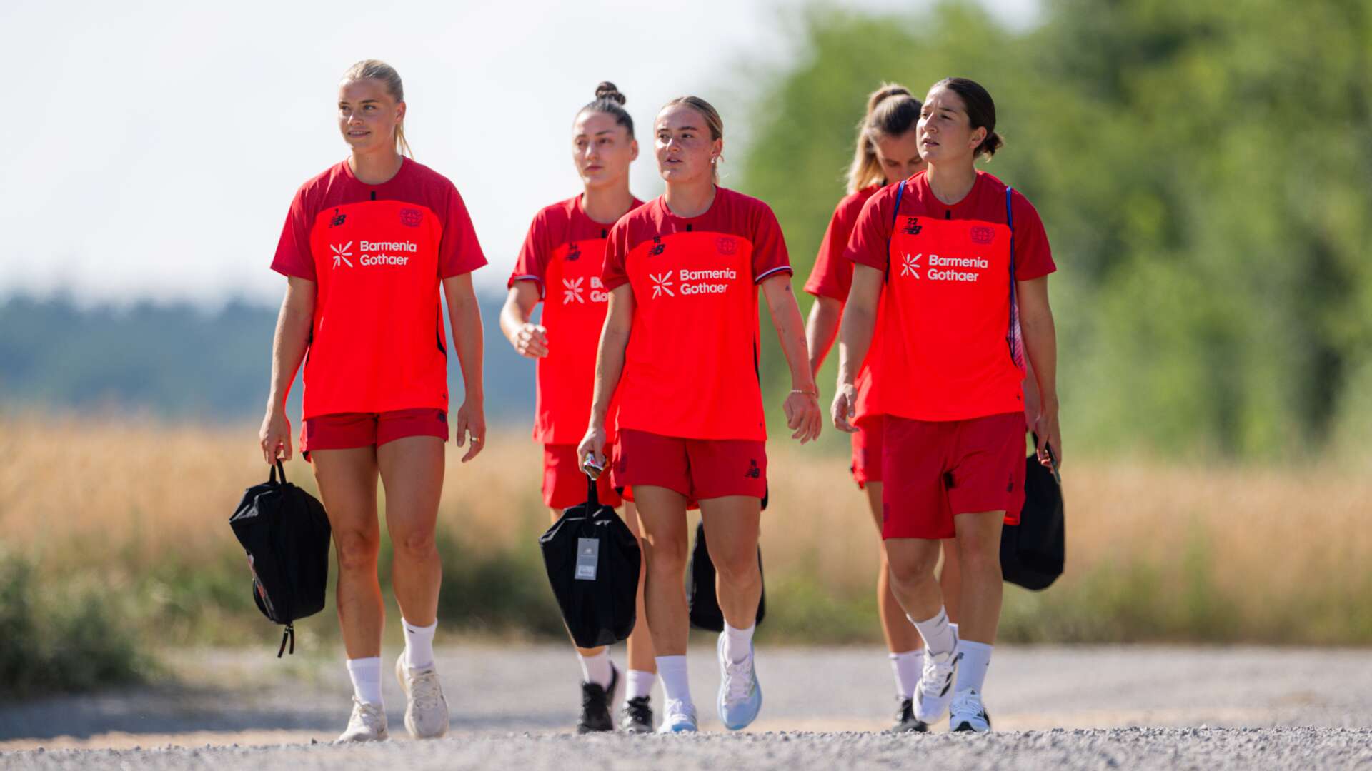 Weg zum Trainingsplatz