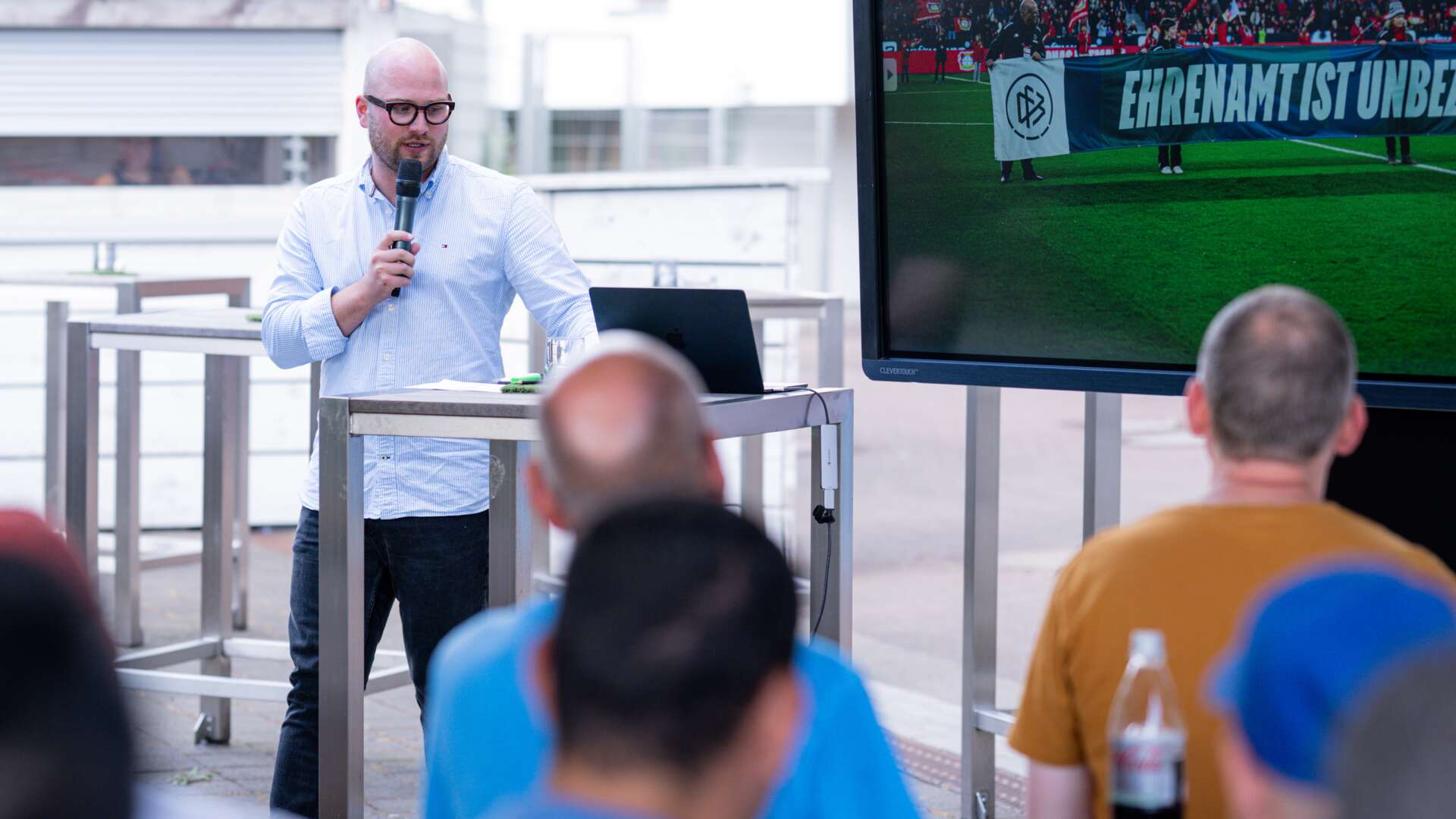Volunteers beim Kickoff