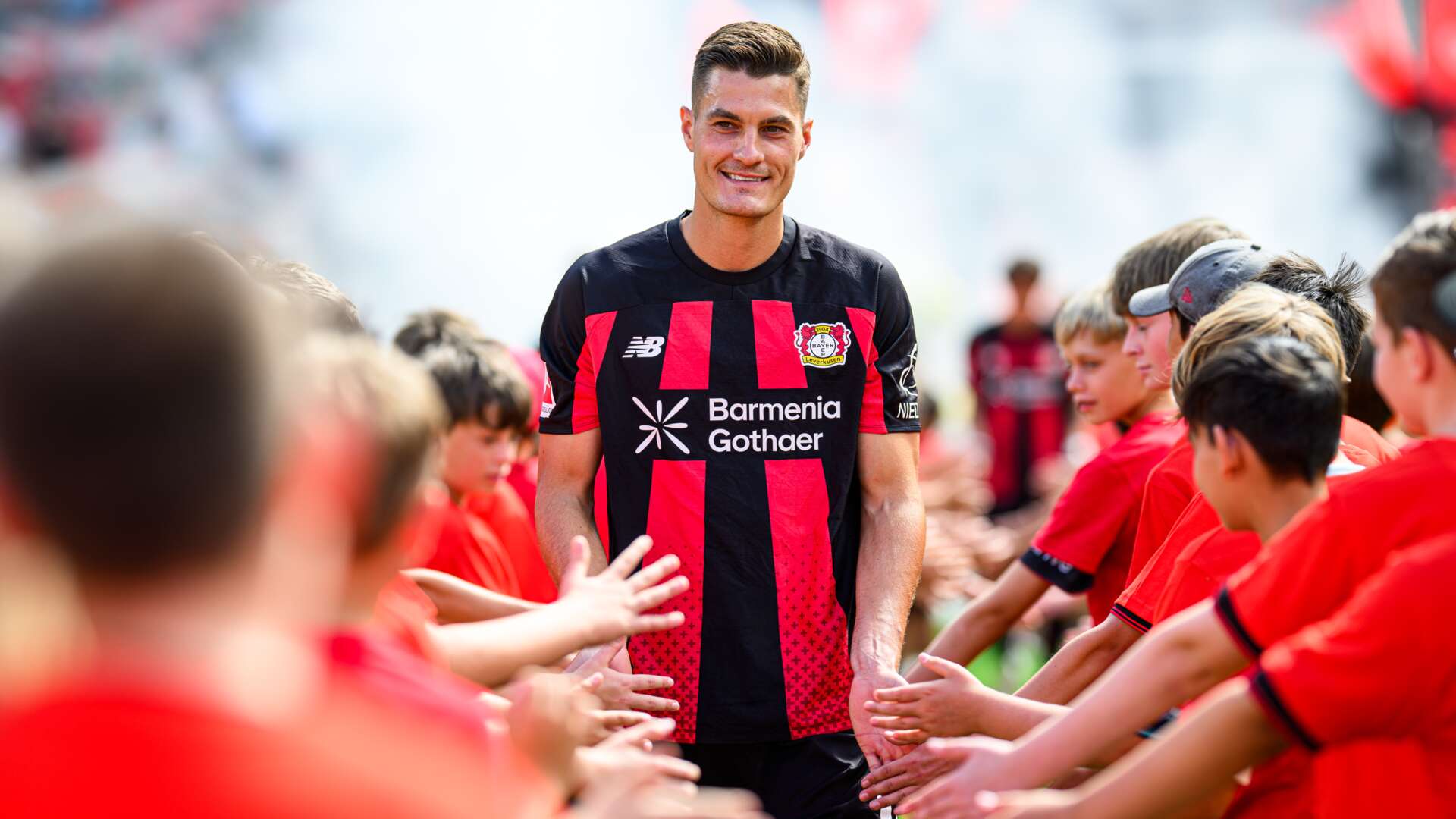 Patrik Schick und Einlaufkinder
