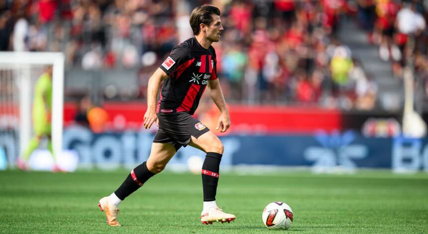 Jonas Hofmann im Einsatz für Bayer 04