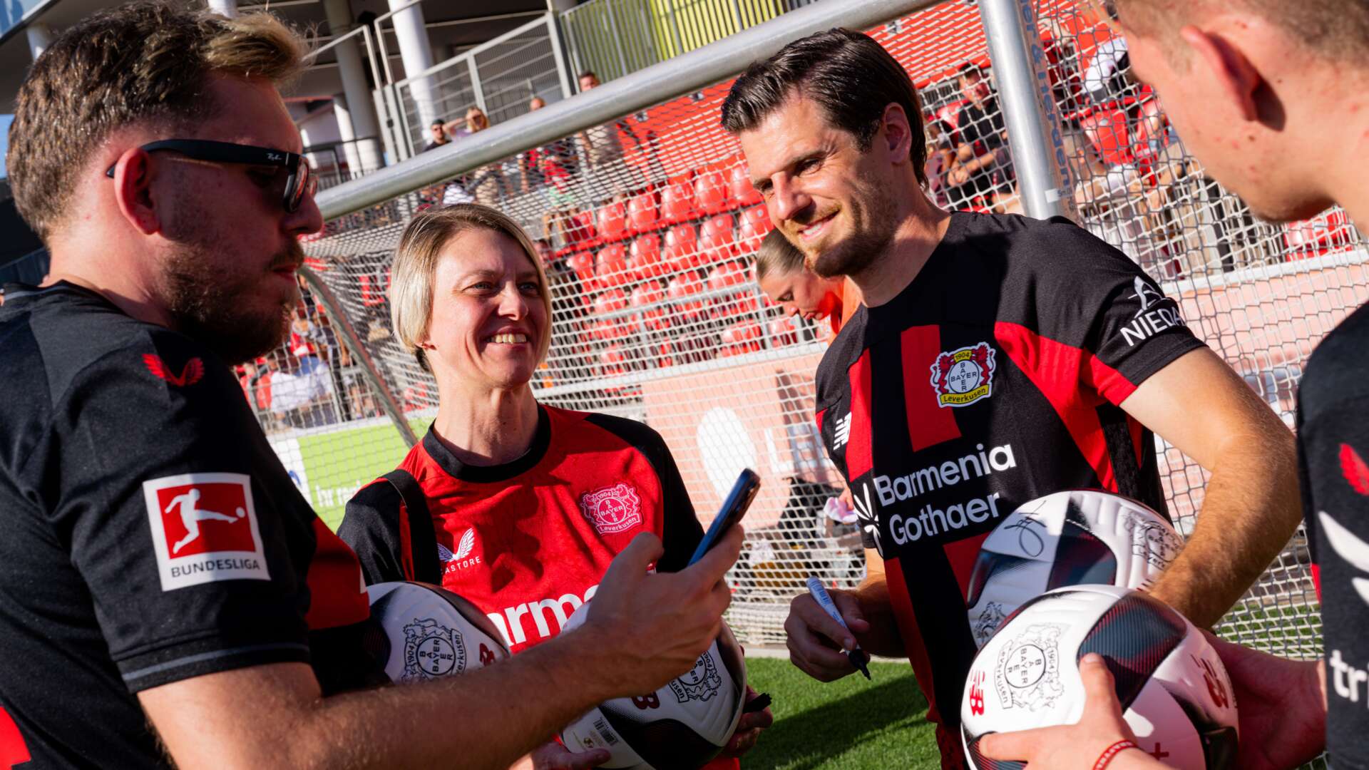 Jonas Hofmann mit Fans