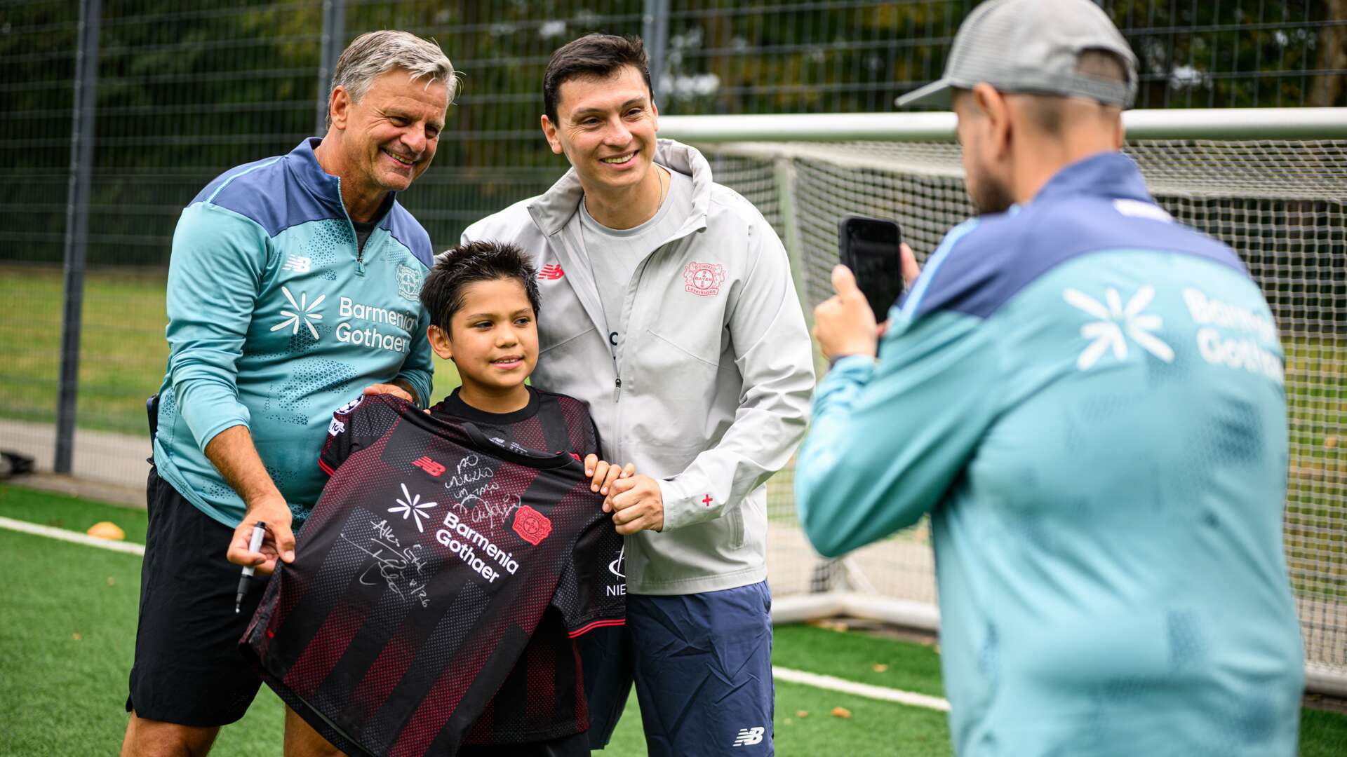 Die Bayer 04 Football Academy São Paulo zu Gast in Leverkusen