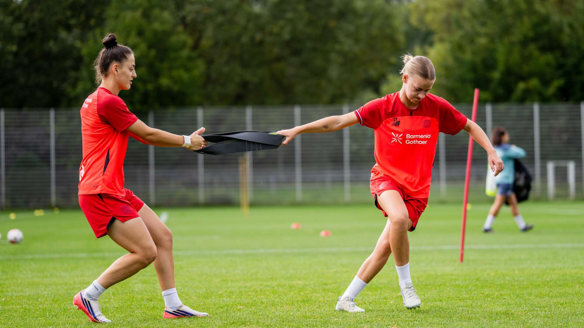 Lumbardha Misini und Marlene Müller