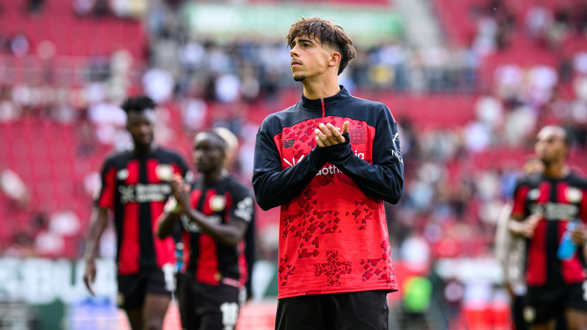 Afonso Moreira nach Abpfiff in Augsburg