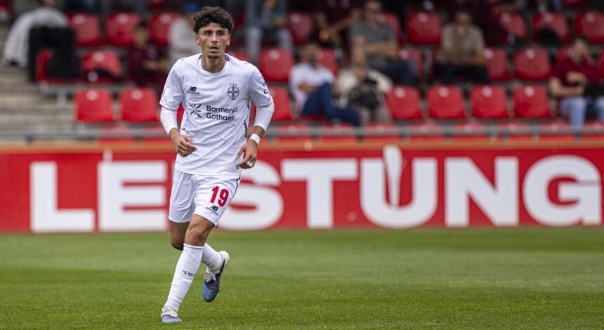 Valon Bedzeti für die Leverkusener U17