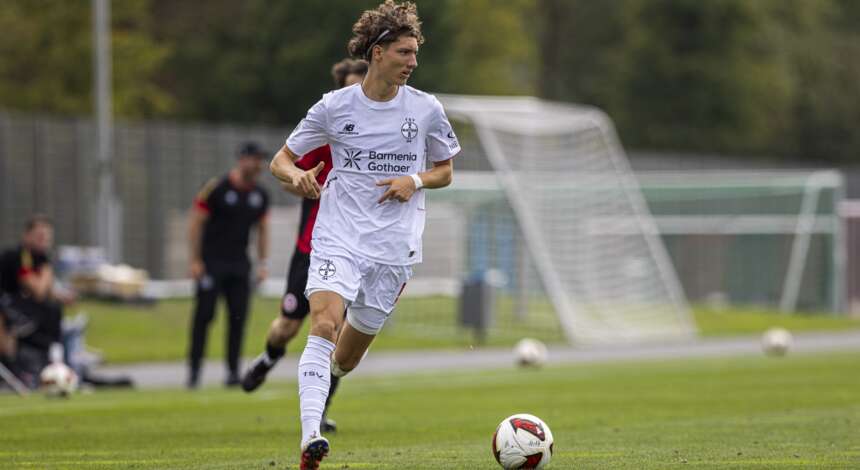 Luis Parpart von der U17 von Bayer 04