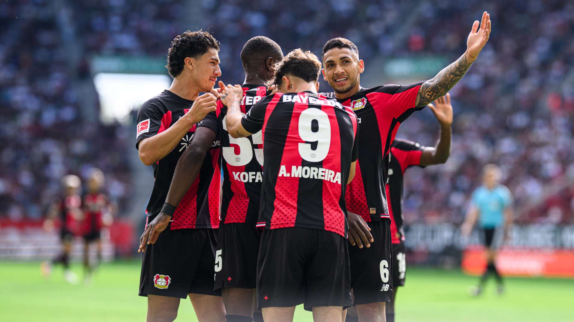 Jubel bei der Werkself nach dem 1:0