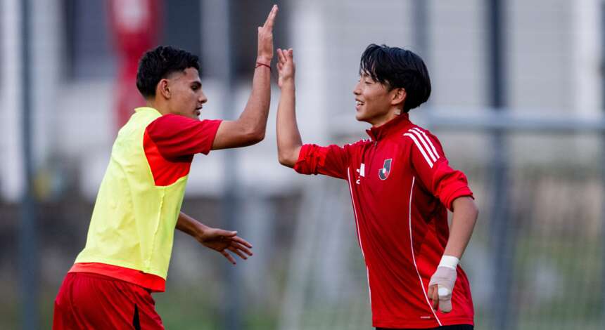 Gemeinsames Training der U17 mit dem japanischen U17-Auswahlteam