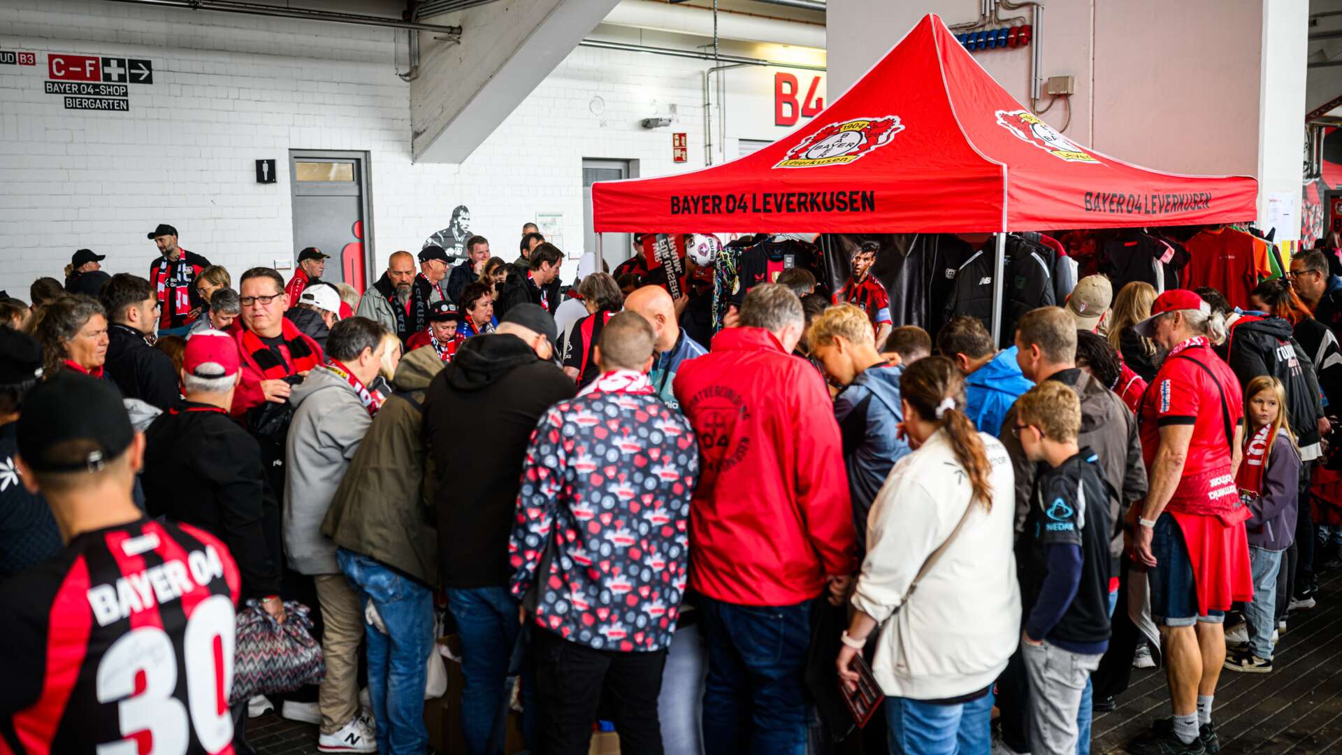 gut besuchter Stand