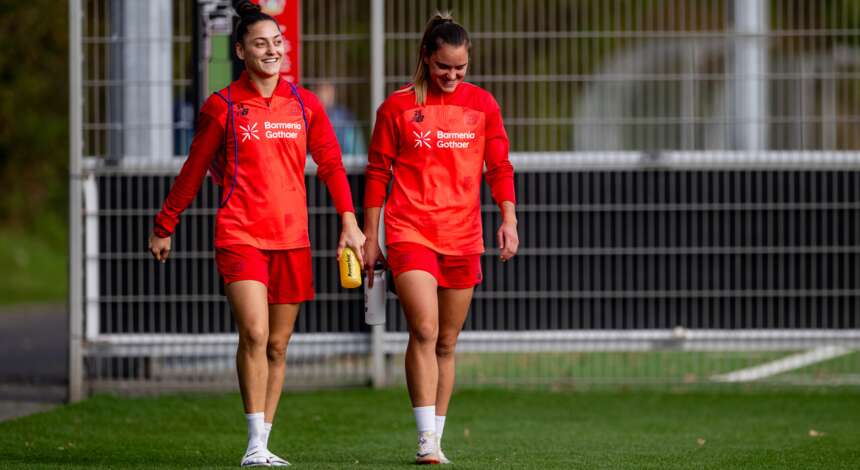 Lumbardha Misini und Paulina Tomasiak