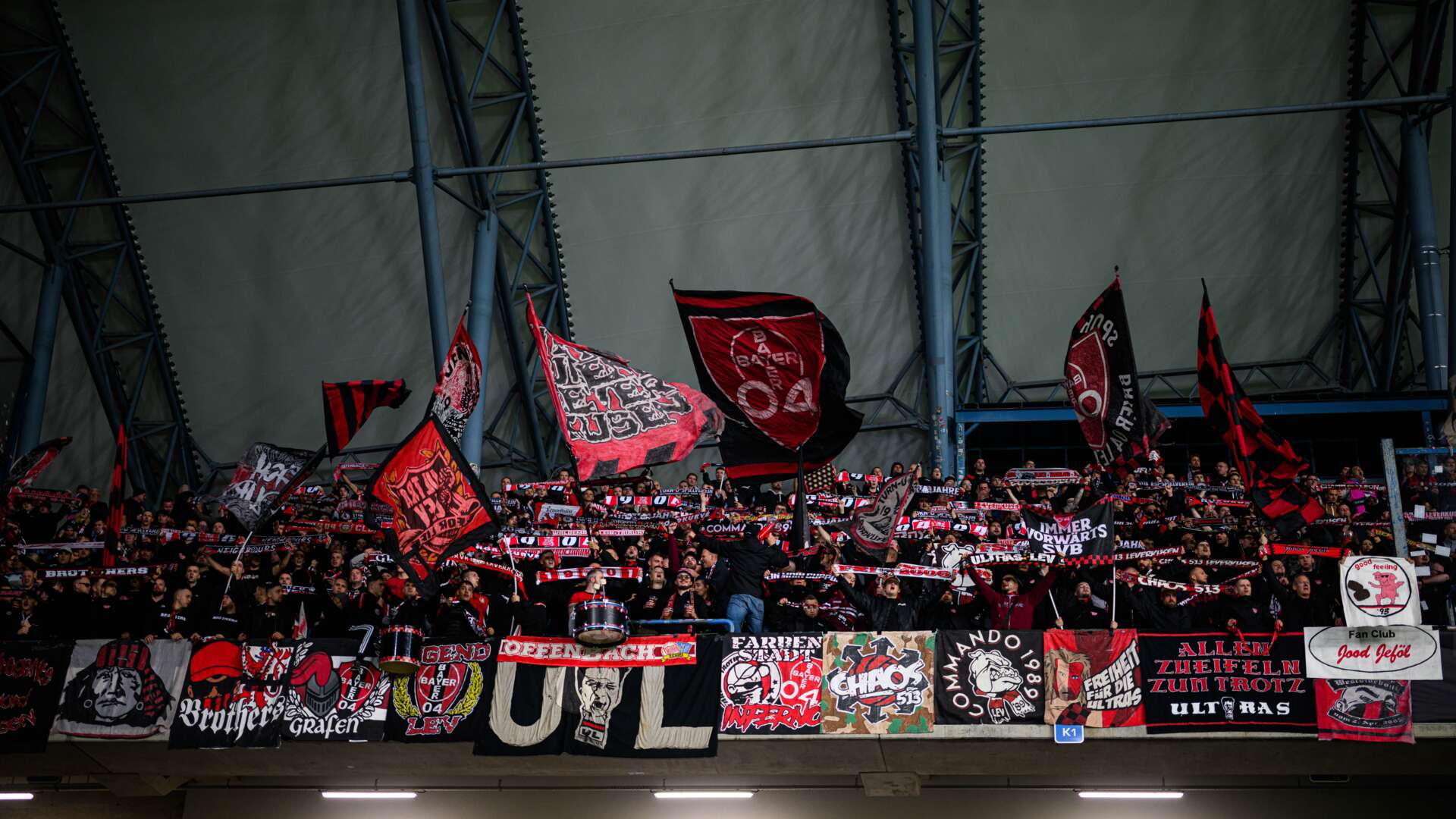 Die Bayer 04-Fans in Posen