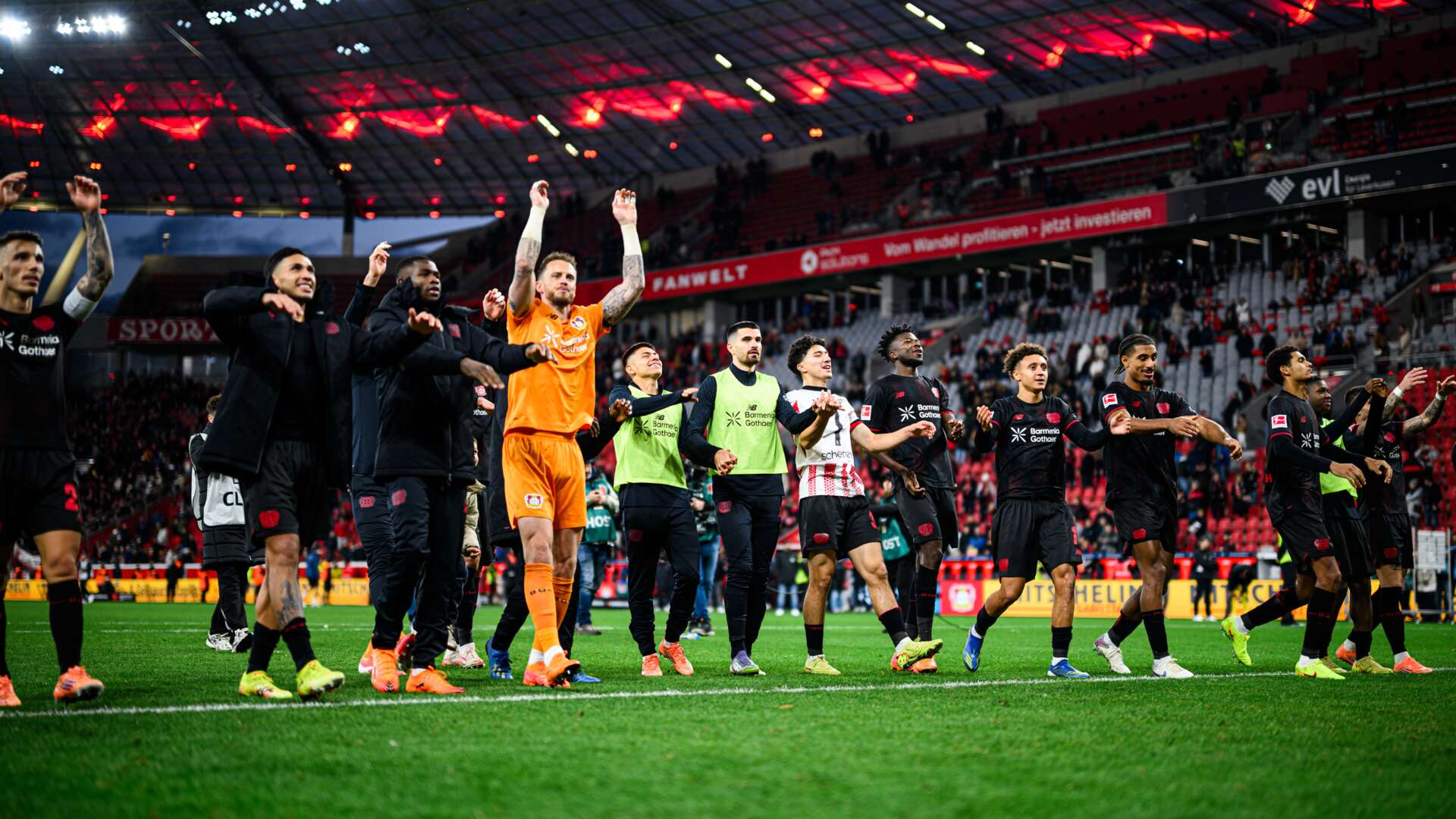 Werkself feiert Sieg gegen Freiburg